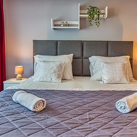 Maja Apartamenty Z Widokiem (Adults Only) Mirsk Exterior foto